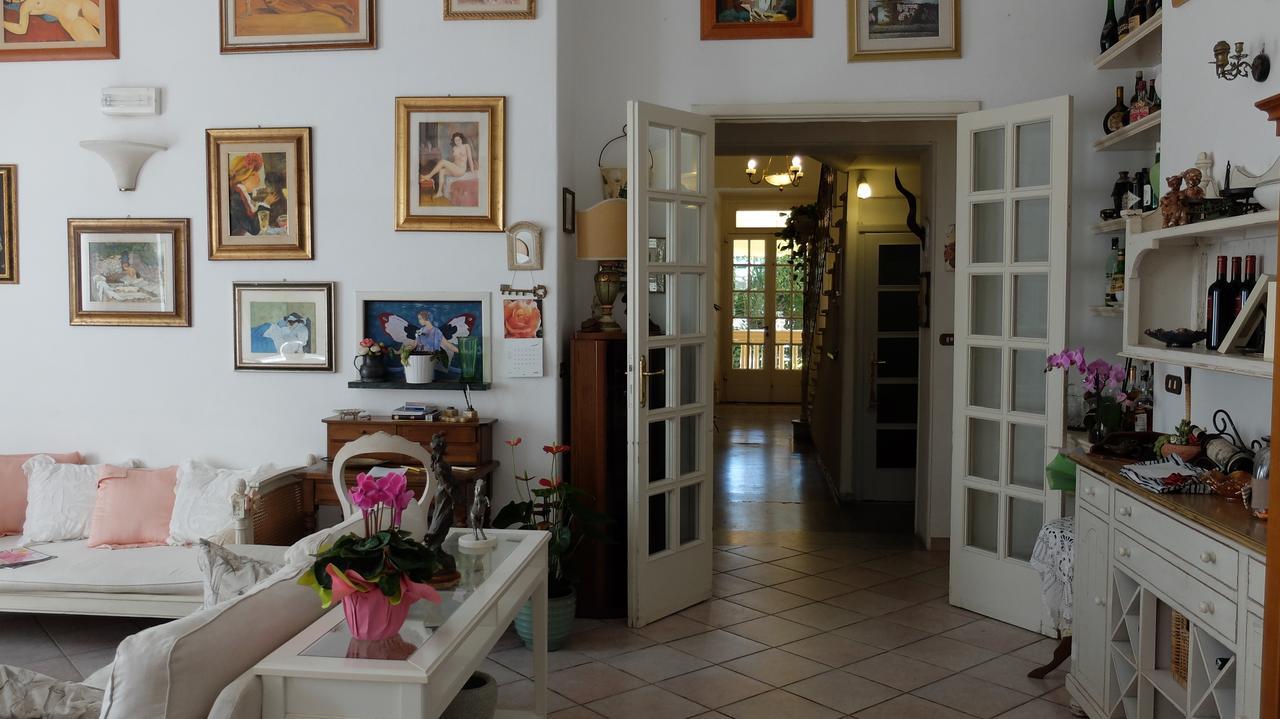 Villa La Fonte مارينا دي بييتراسانْت المظهر الخارجي الصورة
