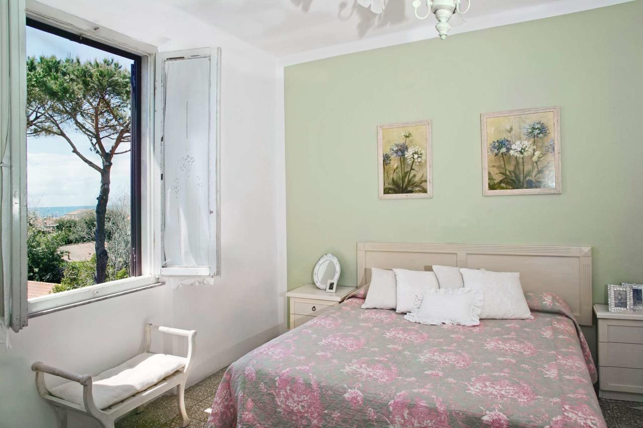 Villa La Fonte مارينا دي بييتراسانْت الغرفة الصورة