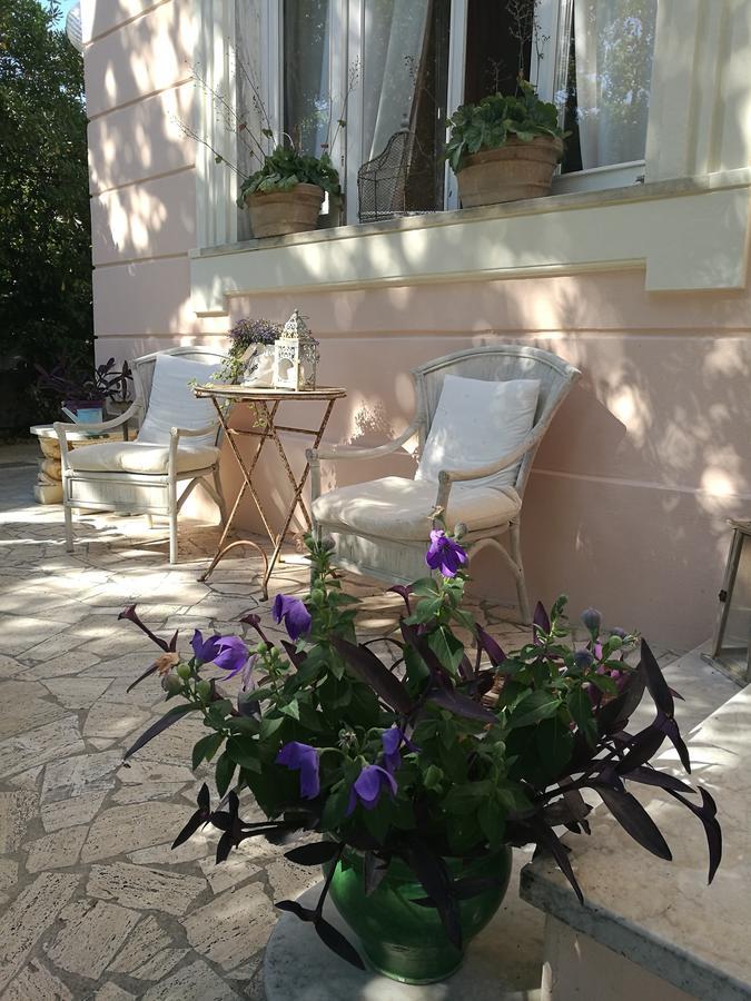 Villa La Fonte مارينا دي بييتراسانْت المظهر الخارجي الصورة
