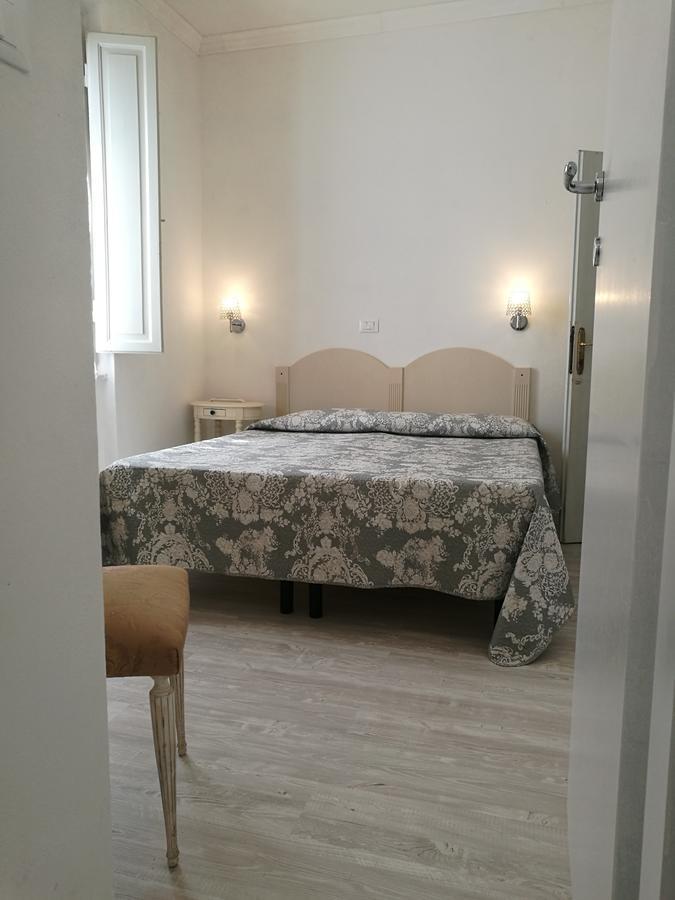 Villa La Fonte مارينا دي بييتراسانْت المظهر الخارجي الصورة